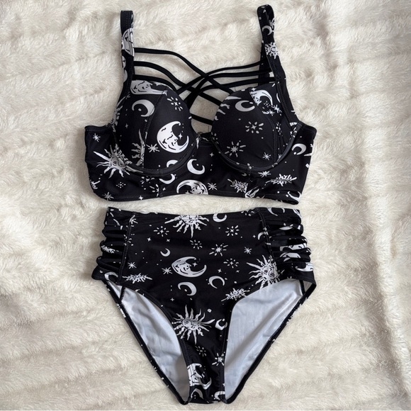 Dresslily Other - Dress Lily Celestial Sun & Moon Bikini Set Padded Top & High Waist Bottoms